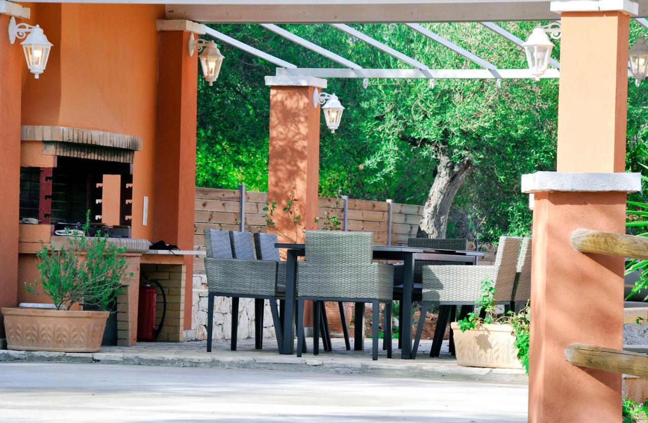 Pyramid City Apartments Agios Spyridon  ภายนอก รูปภาพ