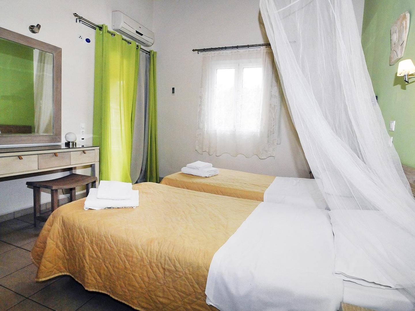 Pyramid City Apartments Agios Spyridon  ภายนอก รูปภาพ